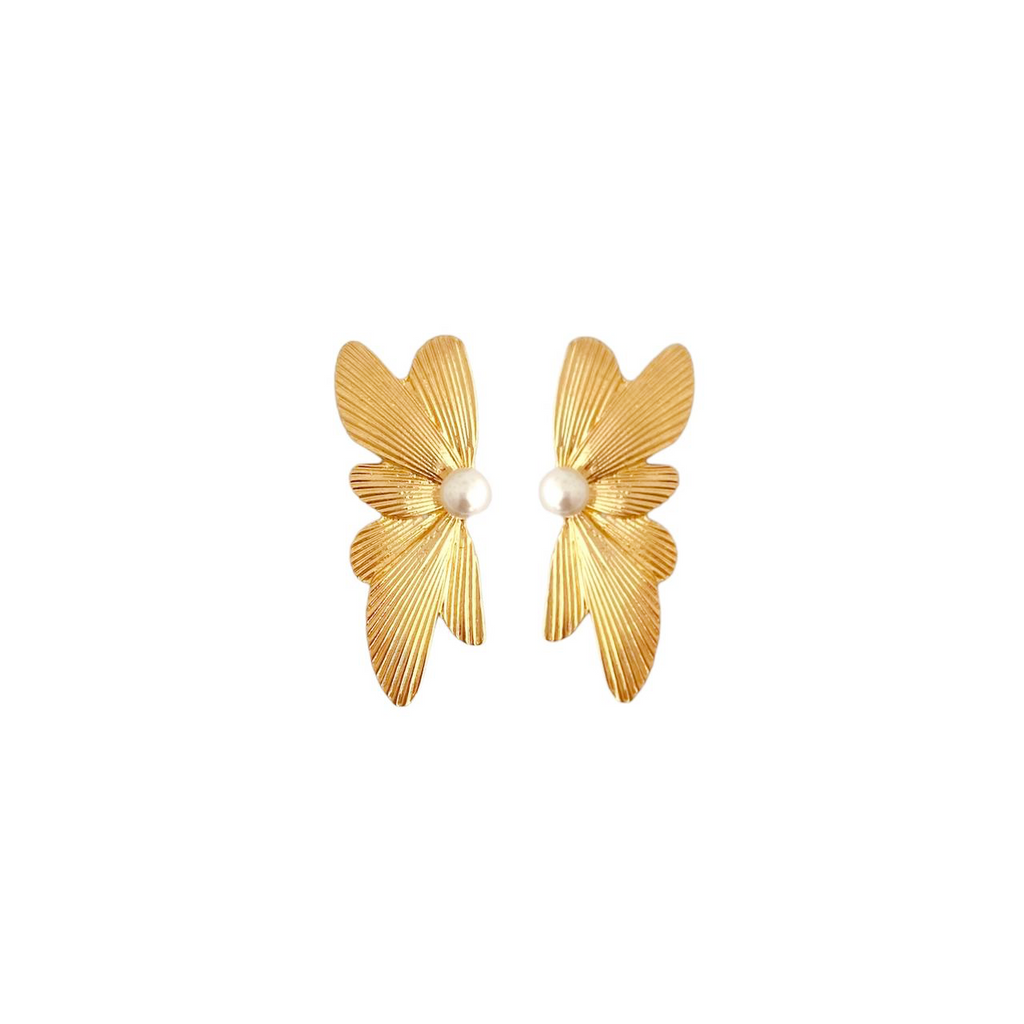 Curves of Courage in Gold